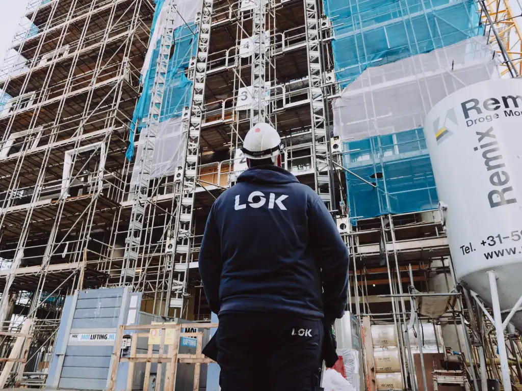 Lok installaties team aan het werk